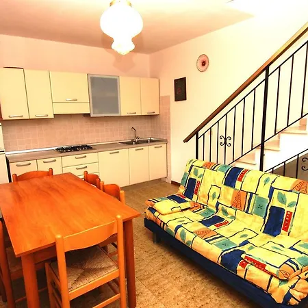 Belvilla By Oyo Laura Due Apartment *